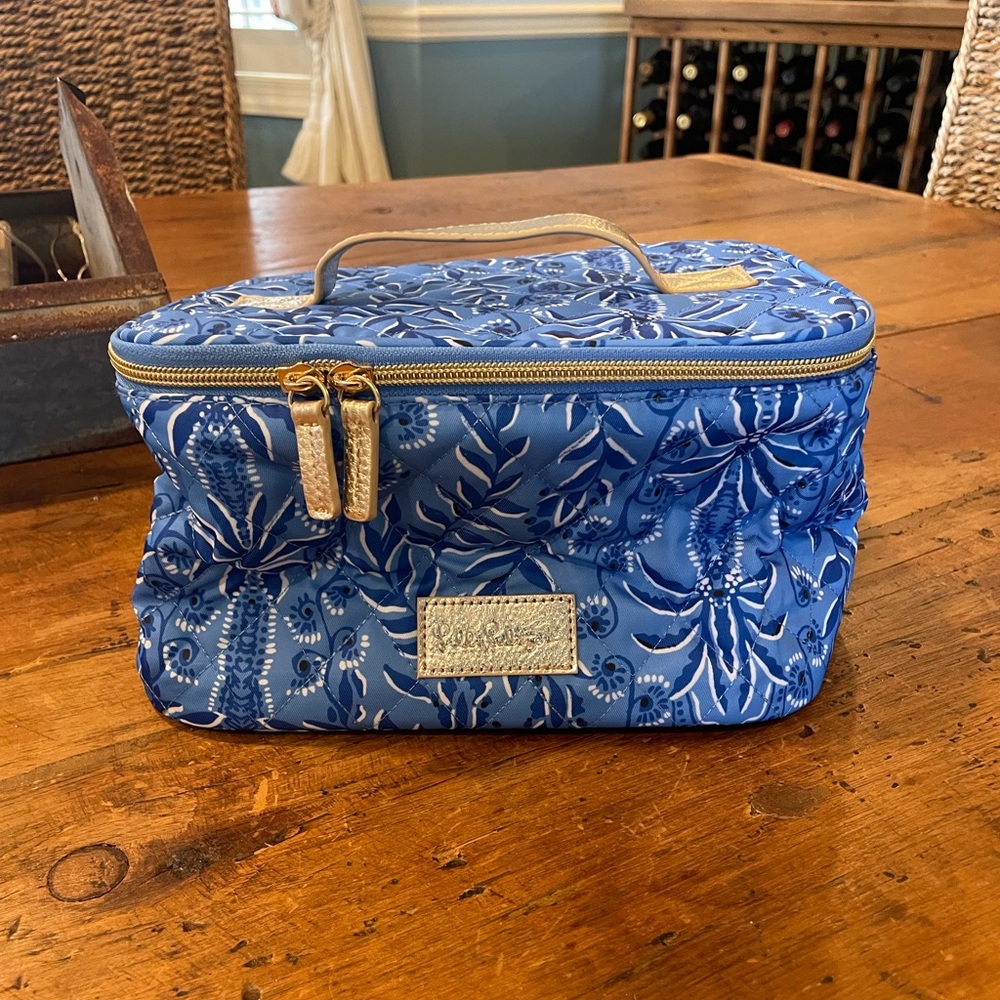 Lilly Pulitzer Blue Floral Quilted Cosmetic Train Case